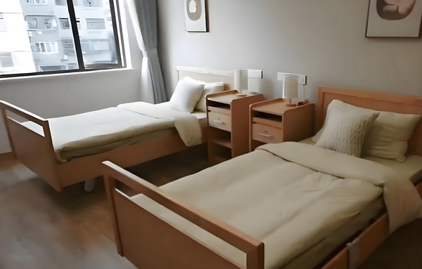 深圳龙岗区入户条件_冯骥荐电影南京照相馆：没有抒情只有血的事实 务之外除经险业营商业保